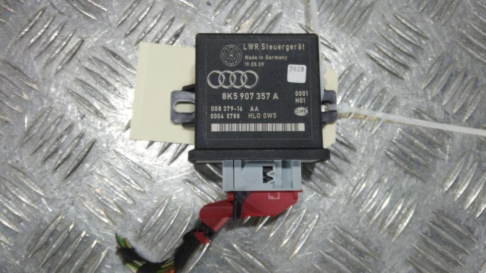 Блок управления светом к Audi A4 B8/8K (07-11)
