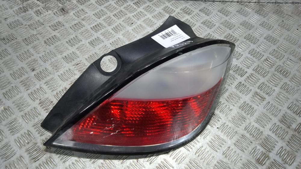Фонарь задний правый к Opel Astra H (04-07)