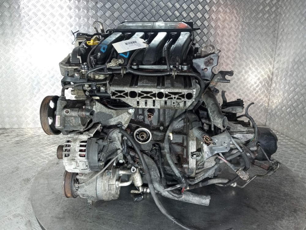 Двигатель к Renault Laguna 2 (01-05)