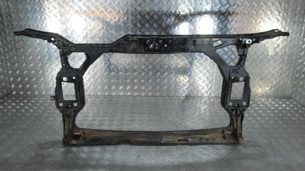 Передняя панель крепления облицовки (телевизор) к Audi A4 B8/8K (07-11)