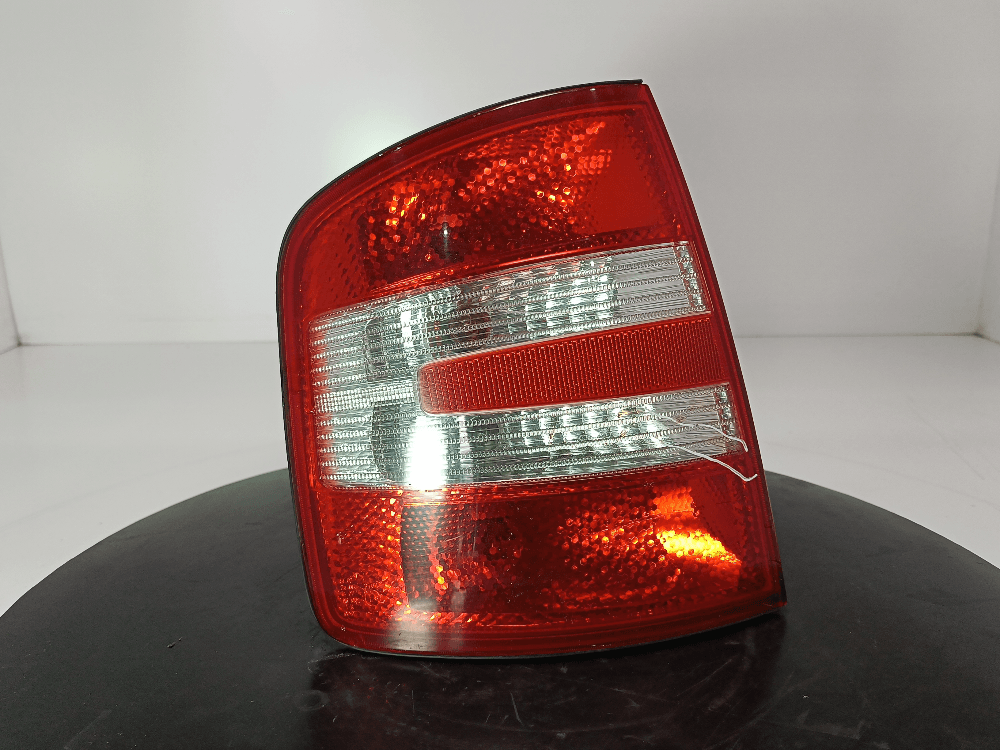 Фонарь задний левый к Skoda Fabia 1 (99-04)