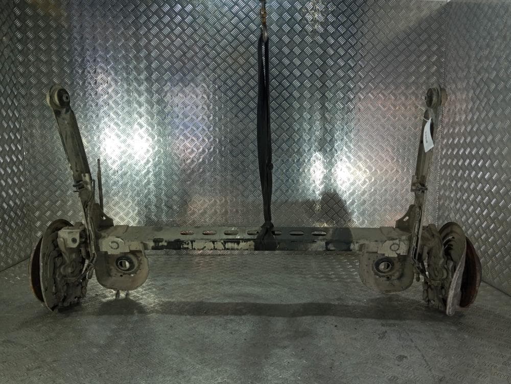 Балка подвески задняя к Renault Trafic 2 (01-06)