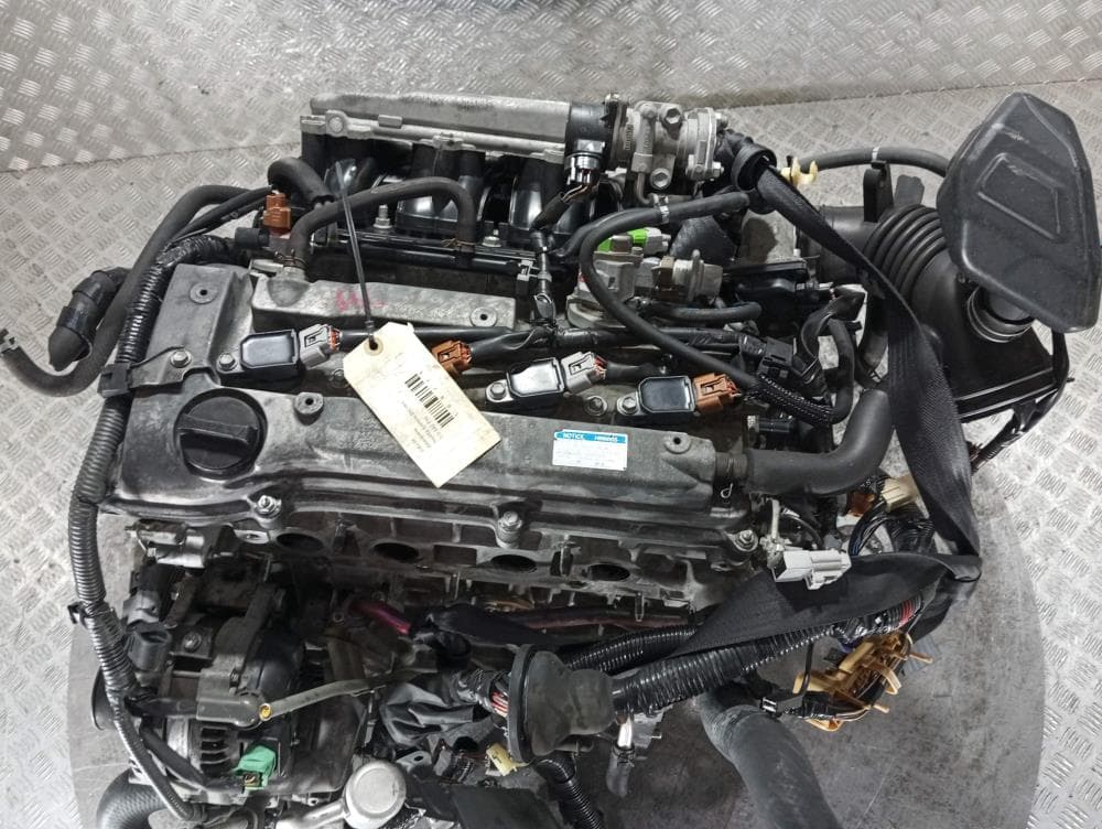 Двигатель к Toyota Avensis 2 (03-06)
