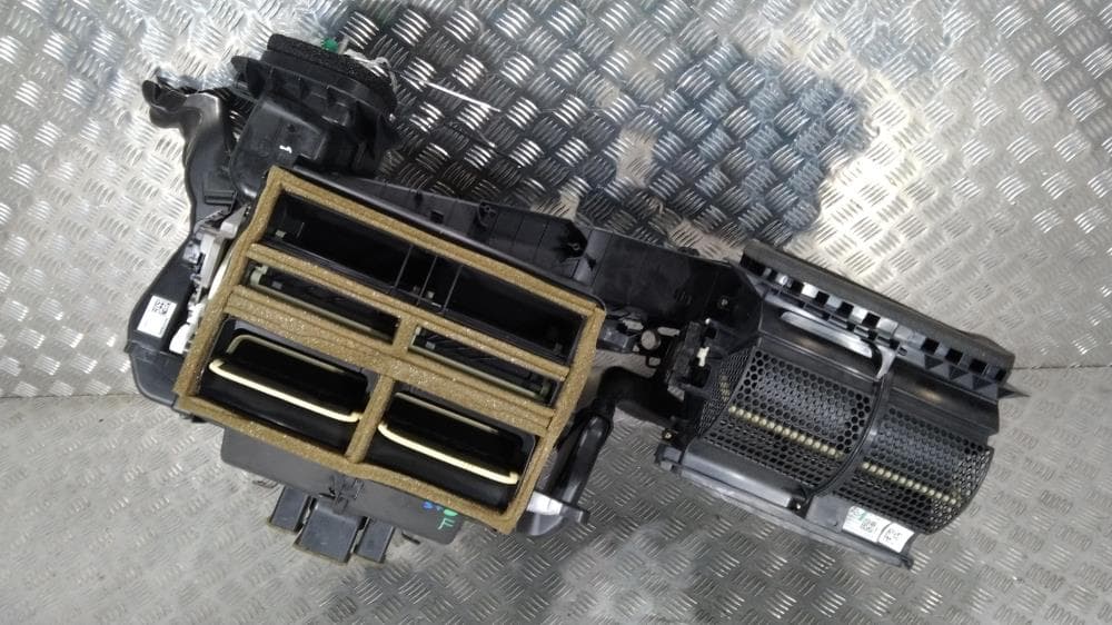 Корпус отопителя (печки) к Jeep Grand Cherokee WL (21-24)