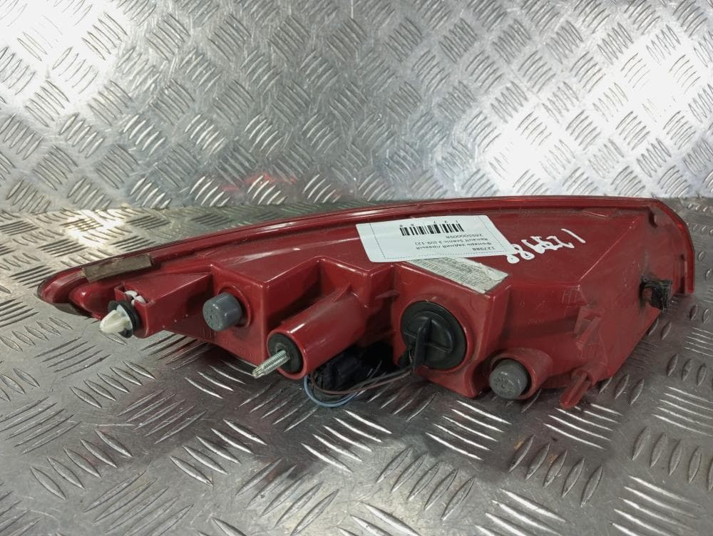 Фонарь задний правый к Renault Laguna 3 (07-11)