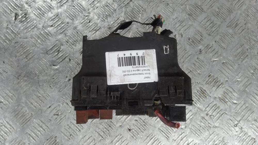 Блок предохранителей к Renault Laguna 2 (01-05)