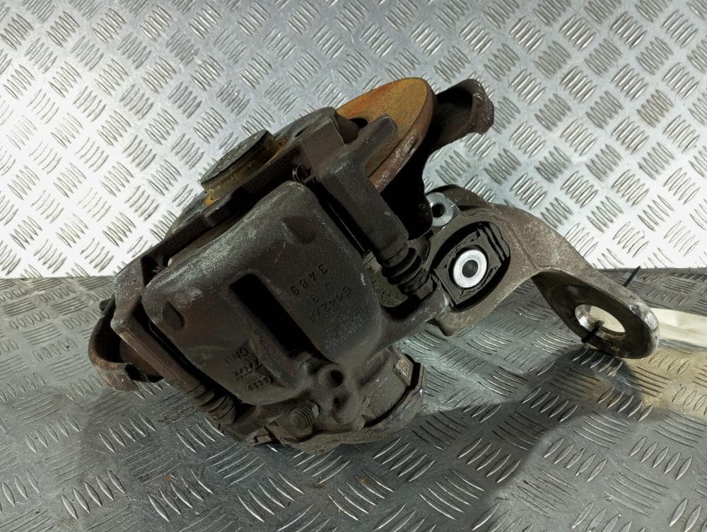 Кулак задний левый к Audi A4 B8/8K (07-11)