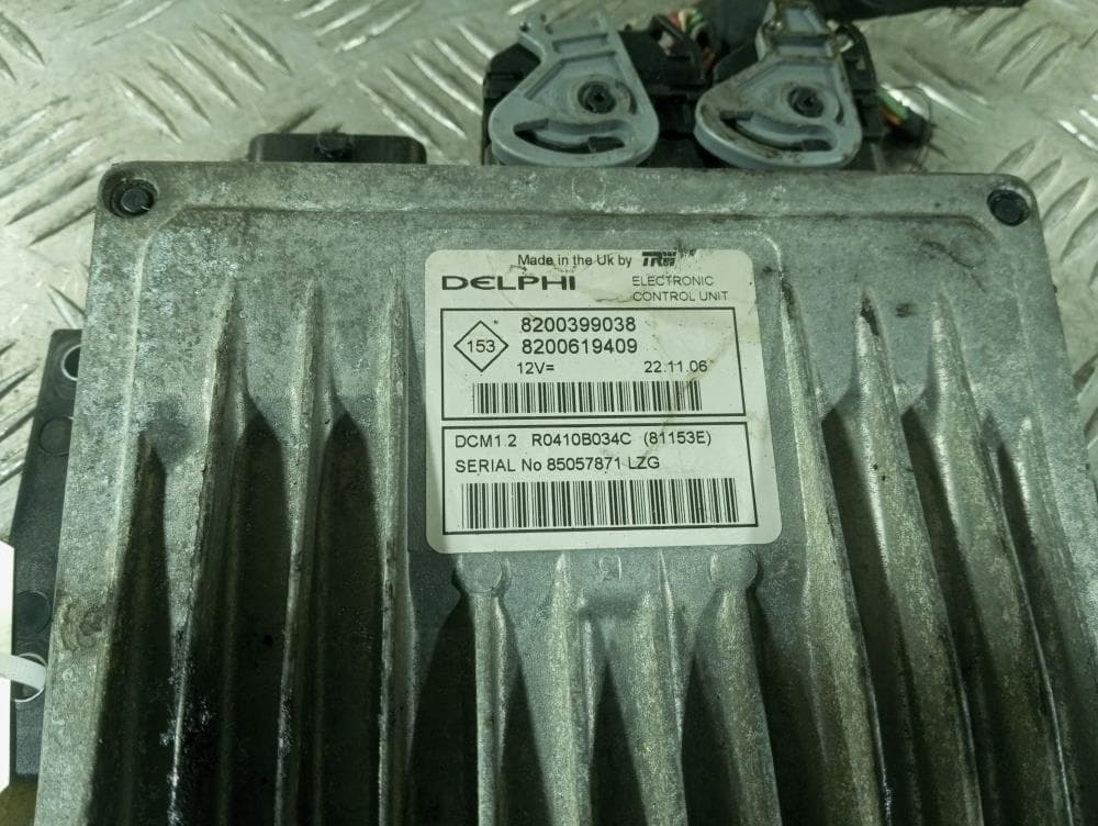 Блок управления двигателем к Renault Clio 3 (05-09)