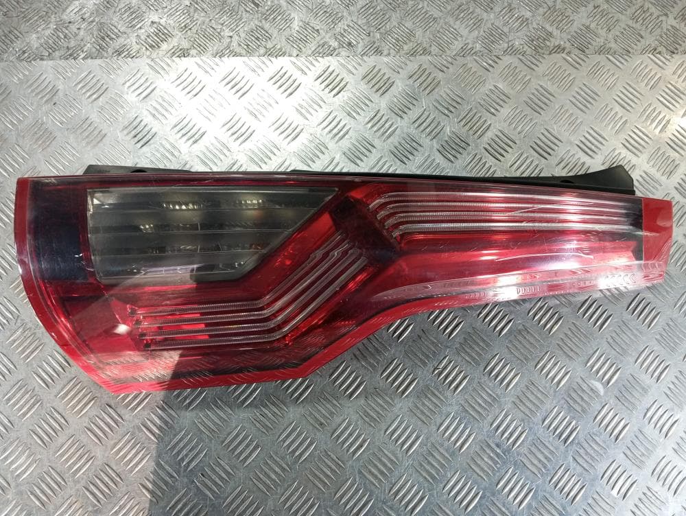 Фонарь задний правый к Citroen C4 Picasso 1 (06-13)