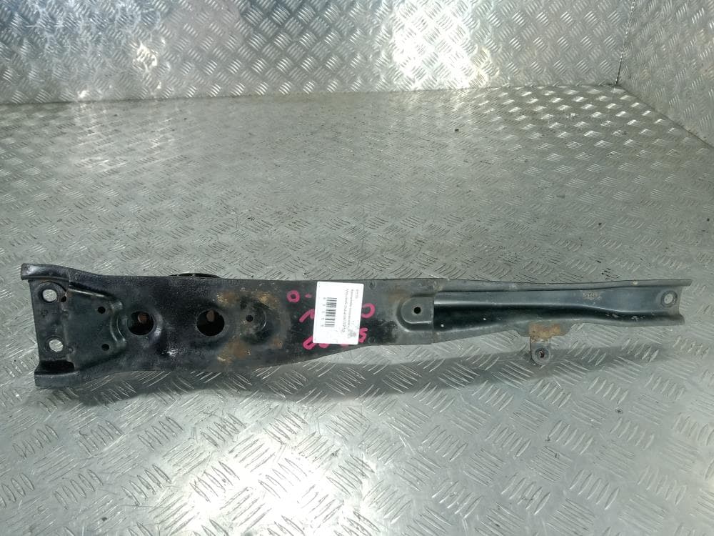 Кронштейн подрамника к Mitsubishi Outlander 2 (07-10)
