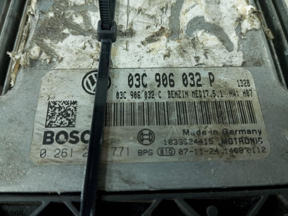 Блок управления двигателем к Volkswagen Golf 5 (03-09)