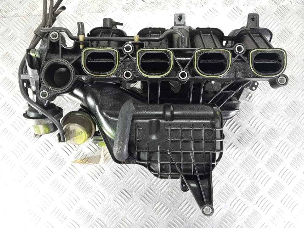 Коллектор впускной к Volvo V50 (03-10)