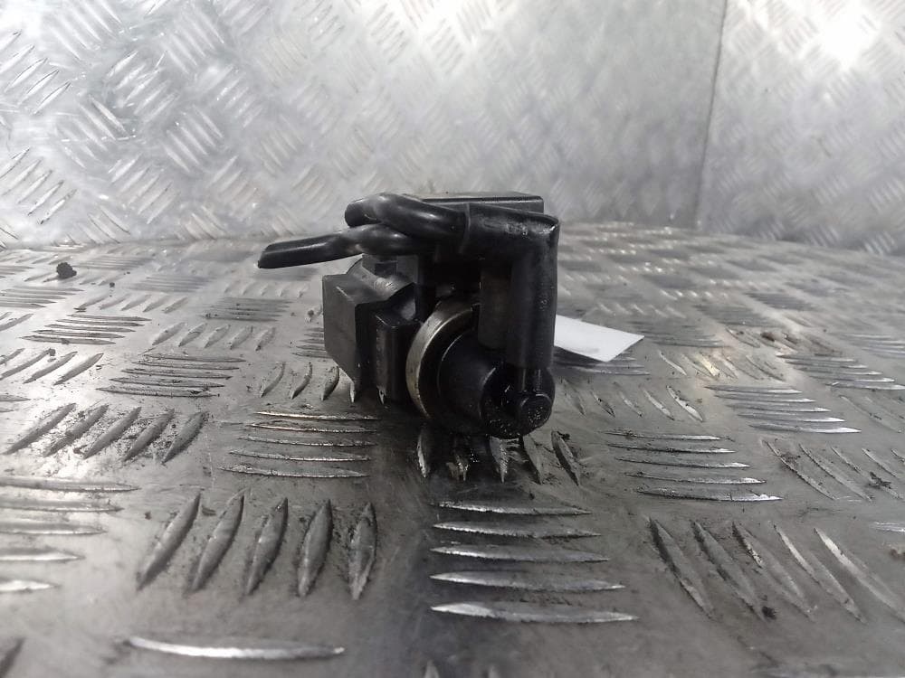 Клапан электромагнитный к Audi A8 D2/4D Рестайлинг (99-02)