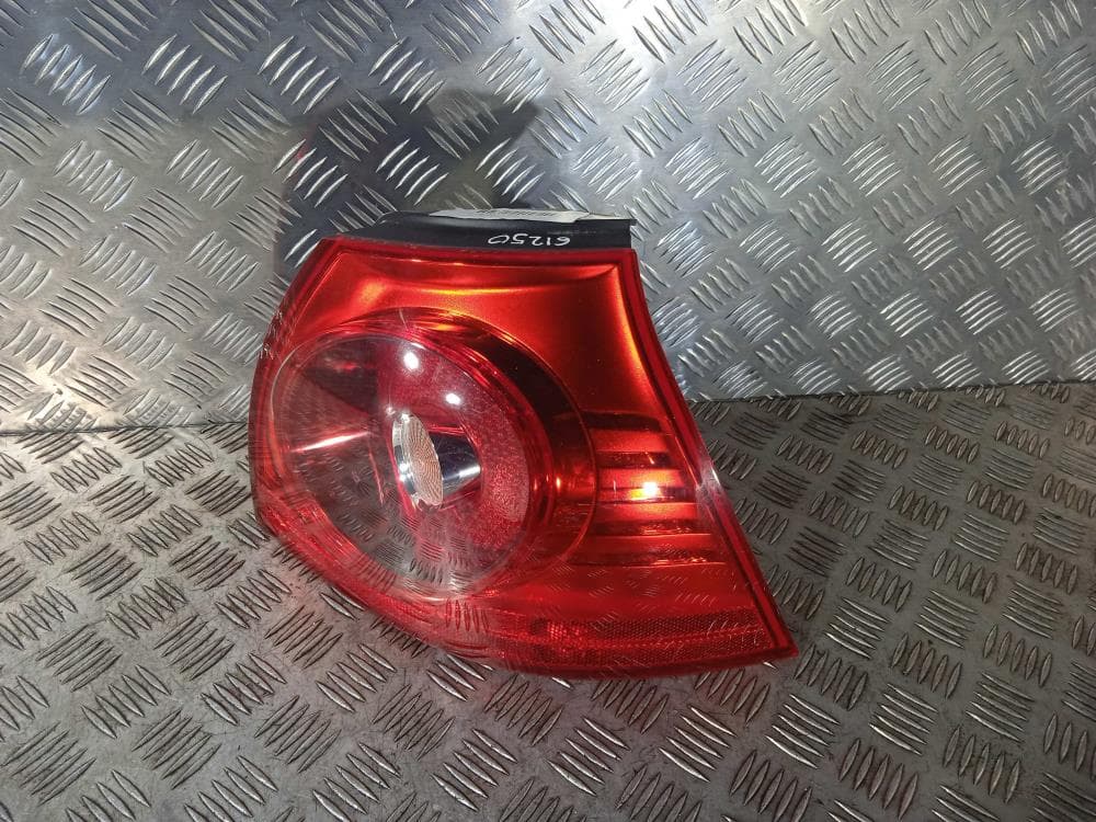 Фонарь задний правый к Volkswagen Golf 5 (03-09)