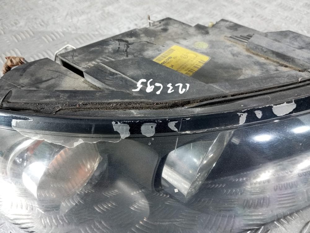 Фара правая к Volvo S40 2 (04-07)