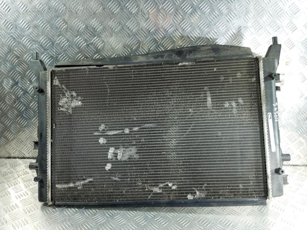 Радиатор (основной) к Volkswagen Golf 6 (08-15)