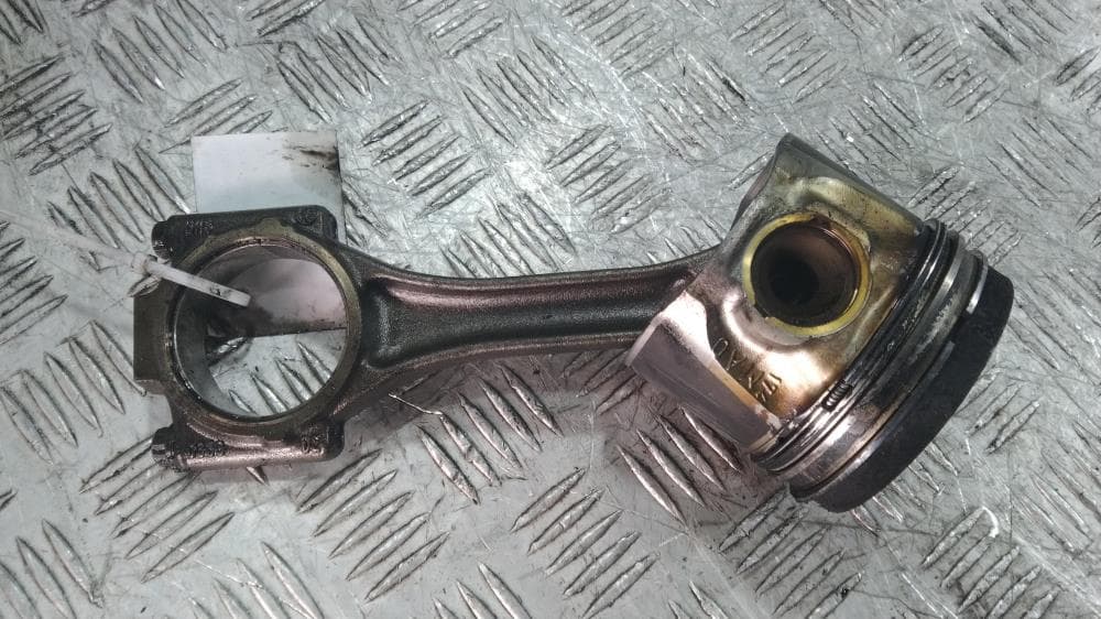 Поршень к Volkswagen Golf 5 (03-09)