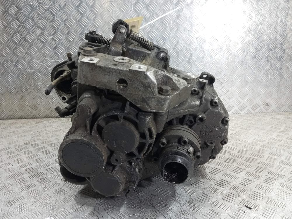 КПП механическая (МКПП) к Volkswagen Golf 5 (03-09)