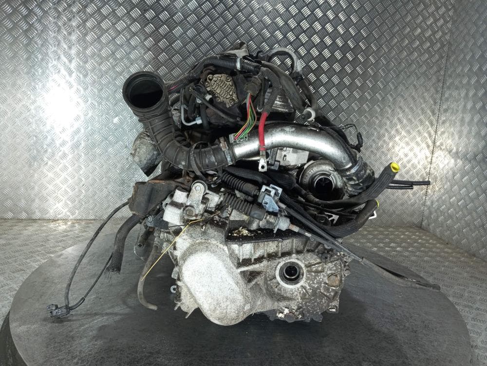 Двигатель к Volvo S60 1 (00-04)