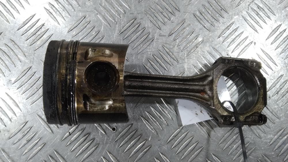 Поршень к Volkswagen Golf 4 (97-06)