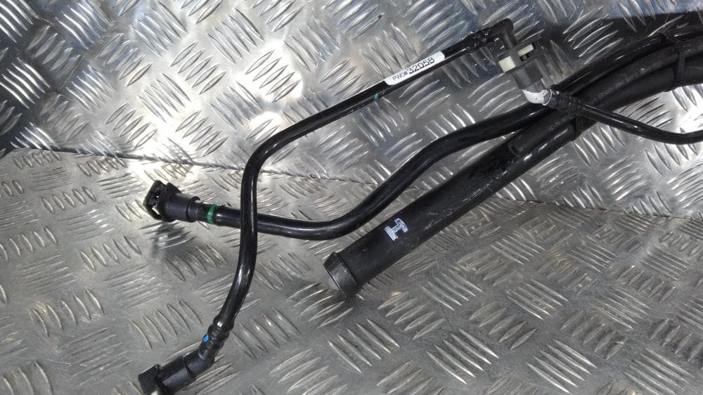 Горловина топливного бака к Jeep Grand Cherokee WL (21-24)