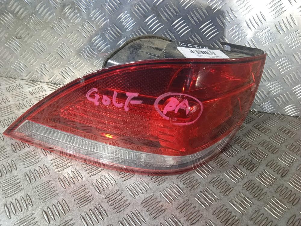 Фонарь задний правый к Volkswagen Golf 6 (08-15)