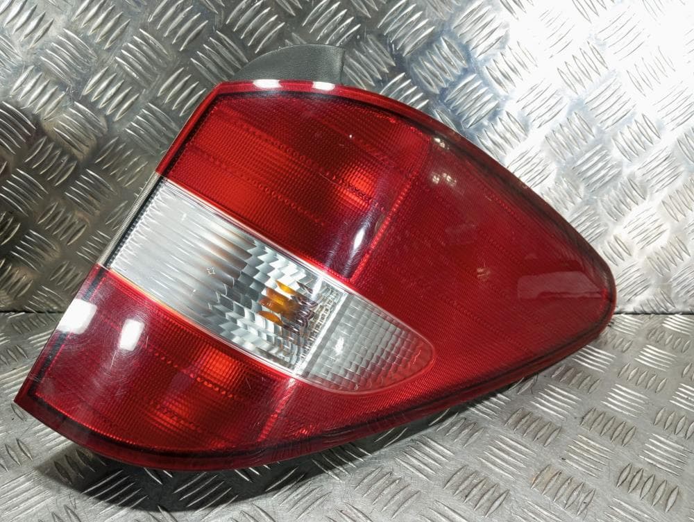 Фонарь задний правый к SsangYong Rodius 1 (04-07)