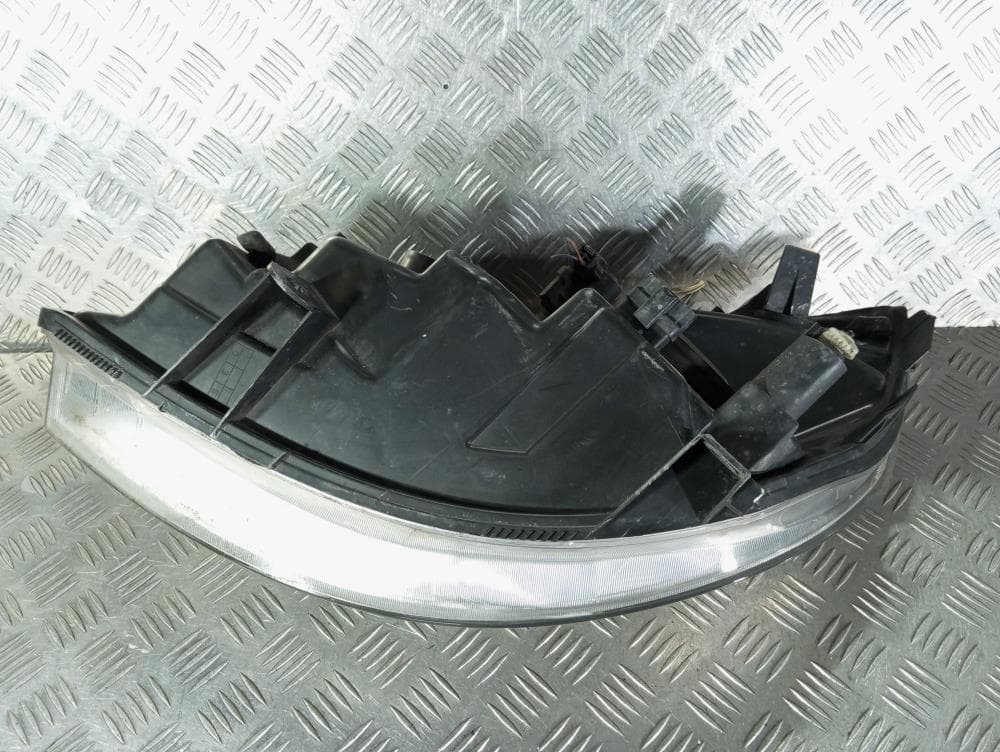 Фара правая к Renault Scenic 2 (03-06)