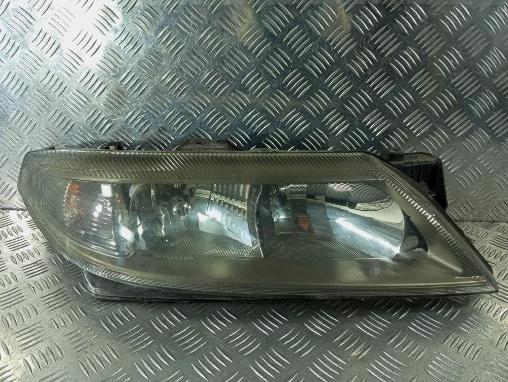 Фара правая к Renault Laguna 2 (01-05)