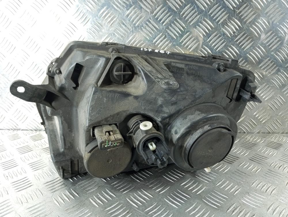 Фара правая к Renault Duster 1 (10-15)