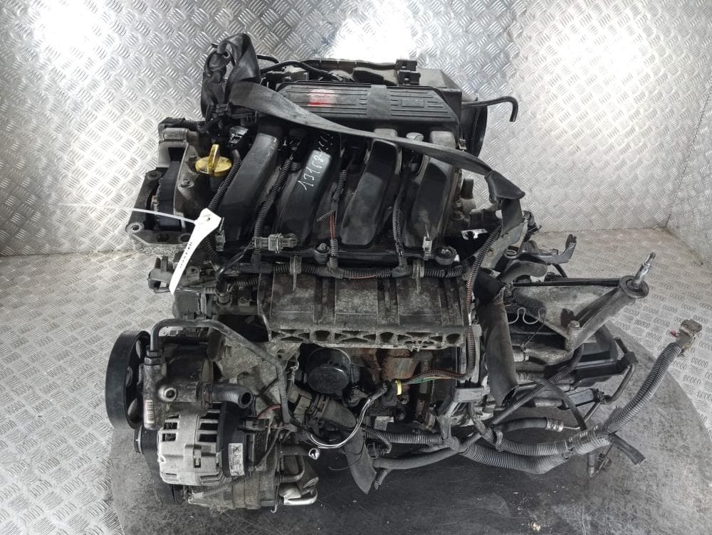 Двигатель к Renault Laguna 2 (01-05)