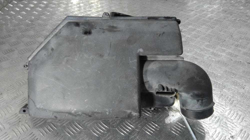 Корпус воздушного фильтра к Volvo V60 1 (10-13)