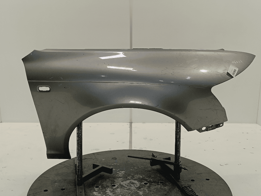 Крыло переднее правое к Audi A6 C6/4F (04-08)
