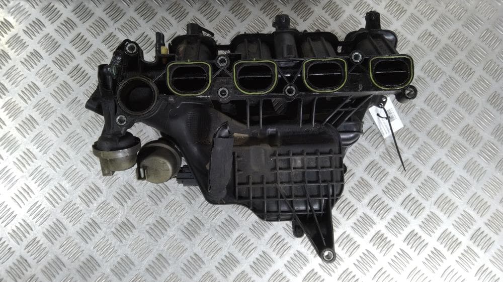 Коллектор впускной к Volvo V50 (03-10)