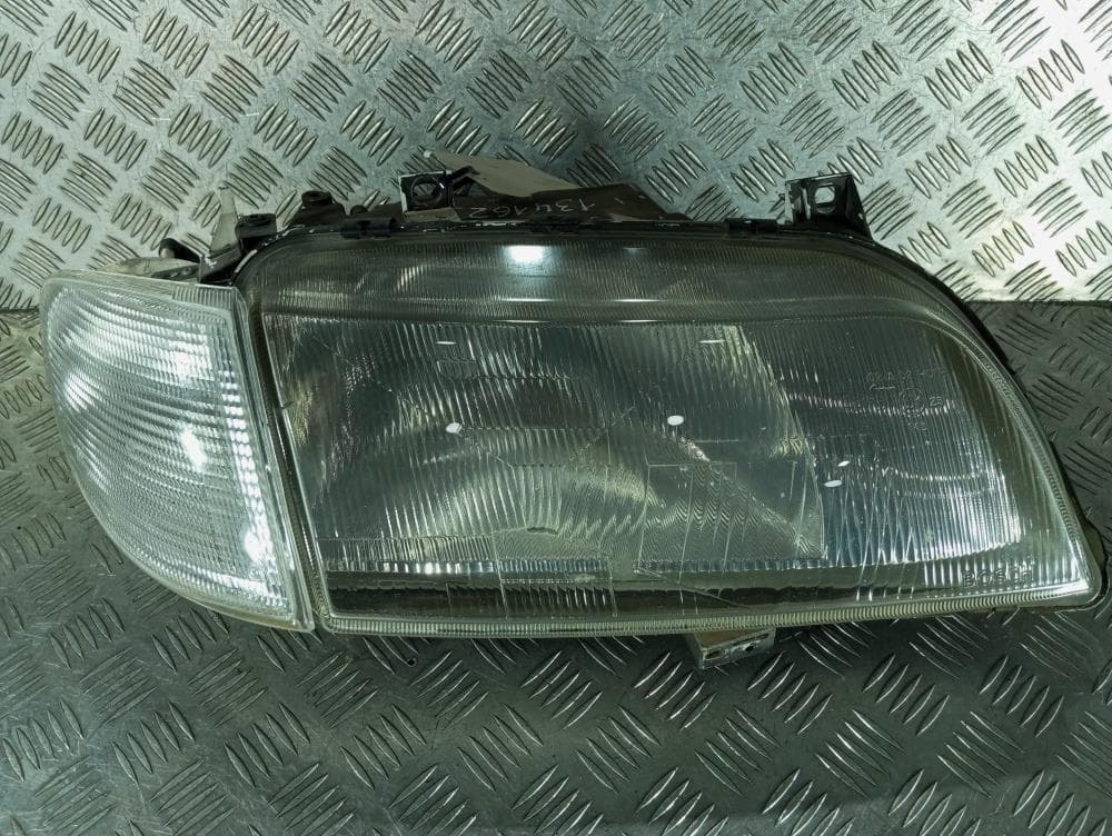 Фара правая к Seat Alhambra 1 (96-00)