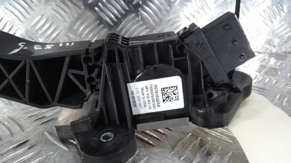 Педаль газа к Jeep Grand Cherokee WL (21-24)