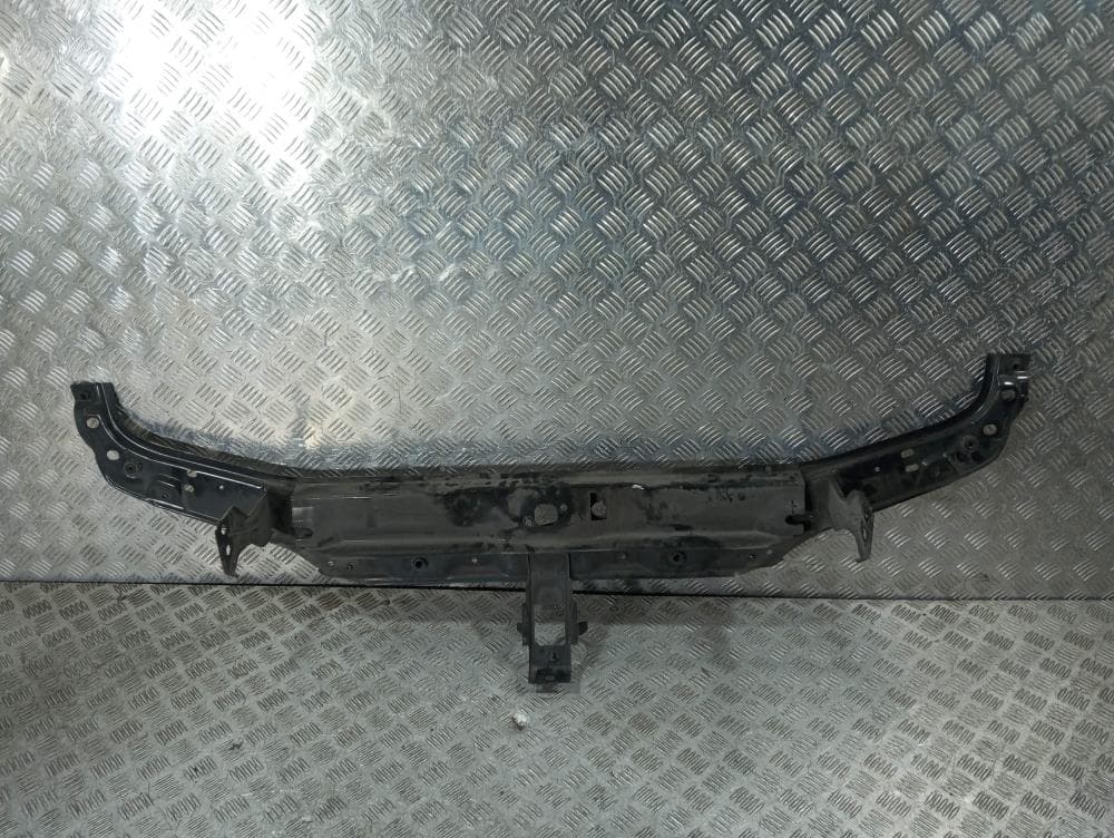 Передняя панель крепления облицовки (телевизор) к Renault Laguna 2 (01-05)