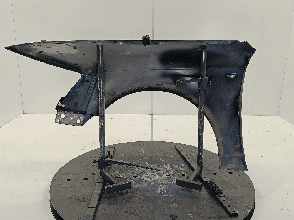 Крыло переднее правое к Audi A6 C6/4F (04-08)