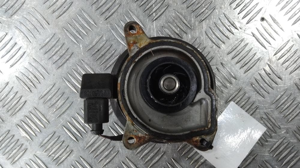 Помпа к Volkswagen Golf 6 (08-15)