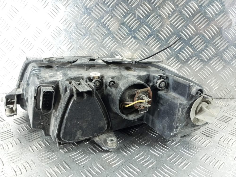 Фара правая к Volkswagen Passat B5+ Рестайлинг (00-05)