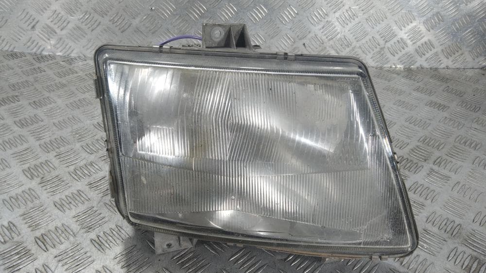 Фара правая к Mercedes Vito W638 (96-03)