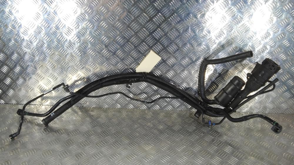 Горловина топливного бака к Jeep Grand Cherokee WL (21-24)