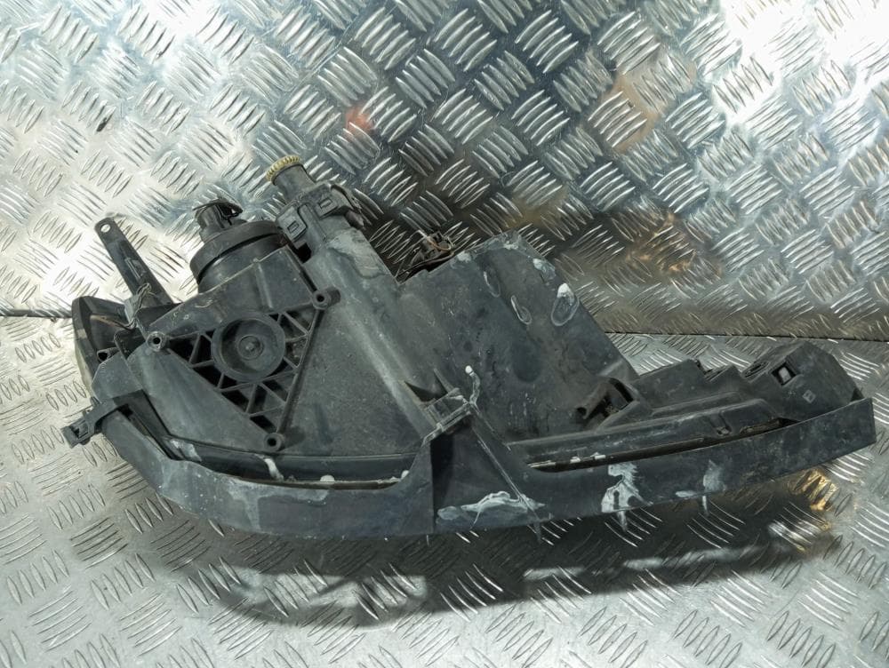 Фара левая к Mazda 3 BK (03-06)