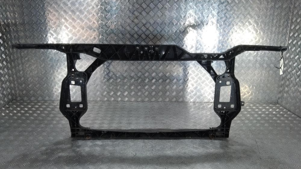 Передняя панель крепления облицовки (телевизор) к Audi A4 B8/8K (07-11)