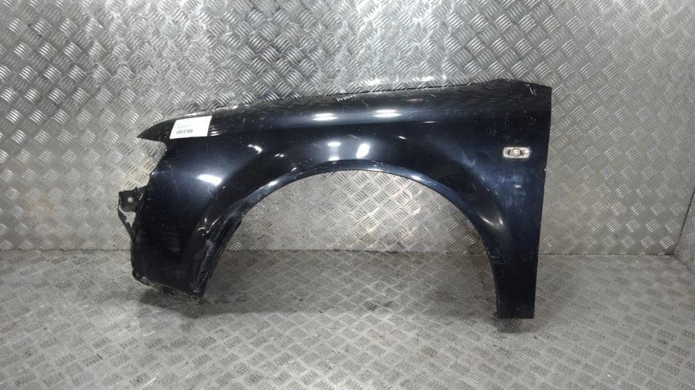 Крыло переднее левое к Audi A4 B6 (01-05)