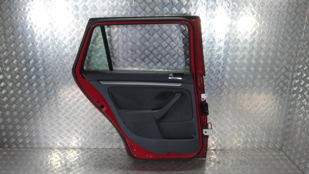 Дверь задняя левая к Volkswagen Golf 5 (03-09)