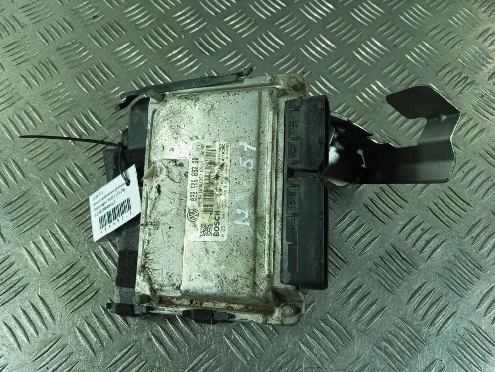 Блок управления двигателем к Volkswagen Golf 5 (03-09)