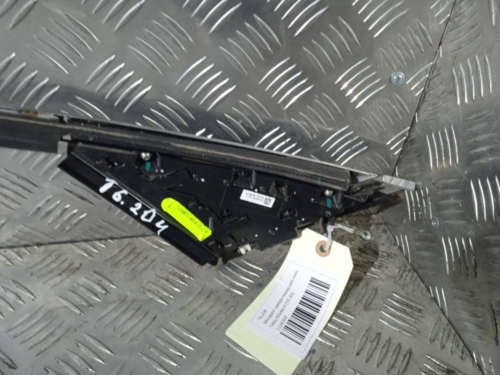 Молдинг двери передней левой к Tesla Model X (15-21)