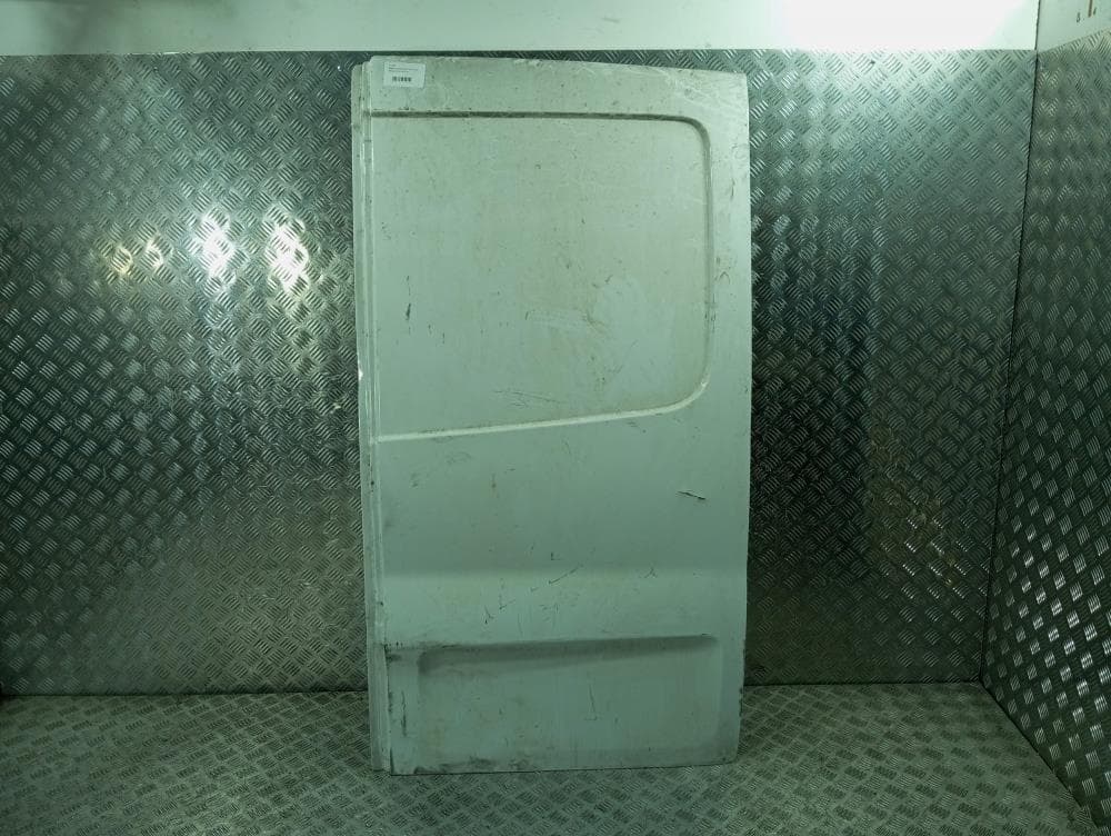 Дверь задняя распашная правая к Renault Trafic 2 (01-06)