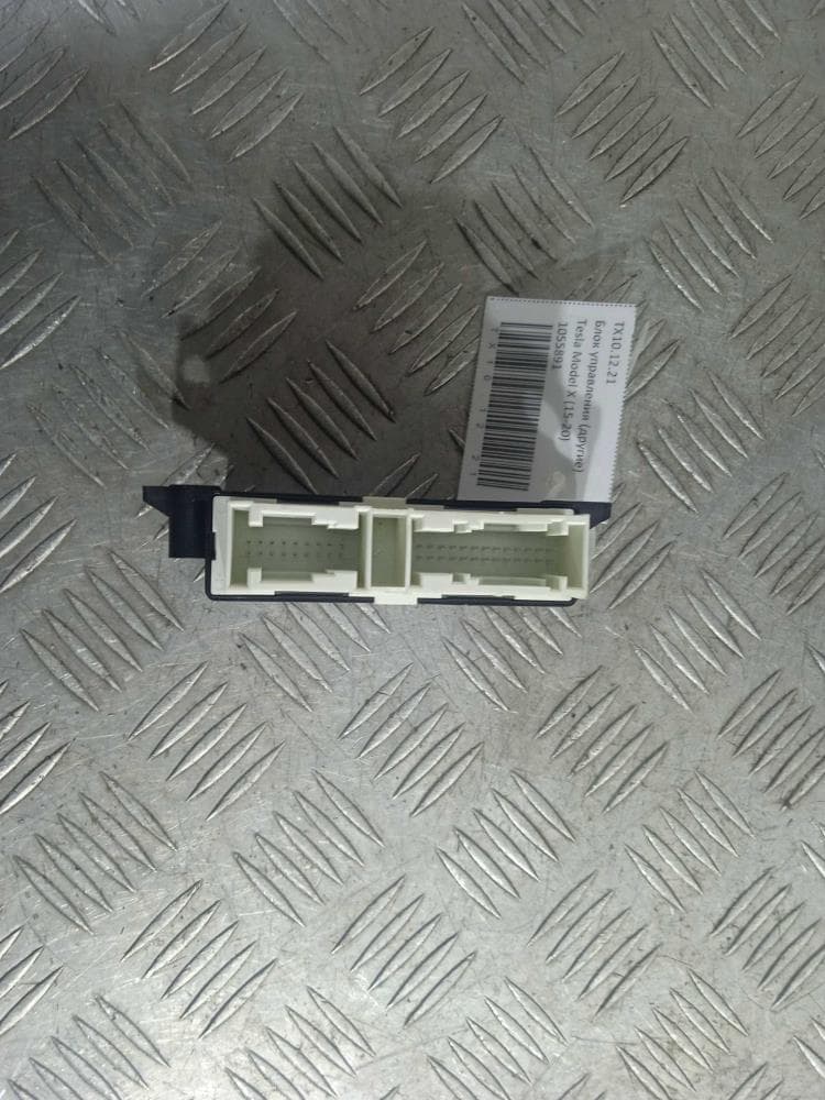Блок управления (другие) к Tesla Model X (15-21)